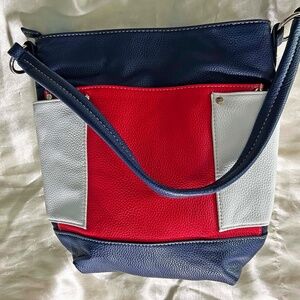 SHOULDER BAG, LEATHER, AVON, RED/WHITE/BLUE, 4 OUTER SLIP POCKETS, MEDIUM LENGTH